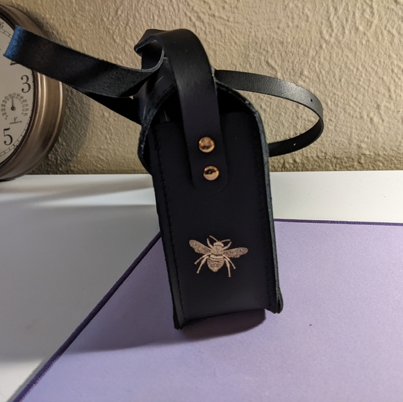 Bee cross body bag - Picture 4 of 5